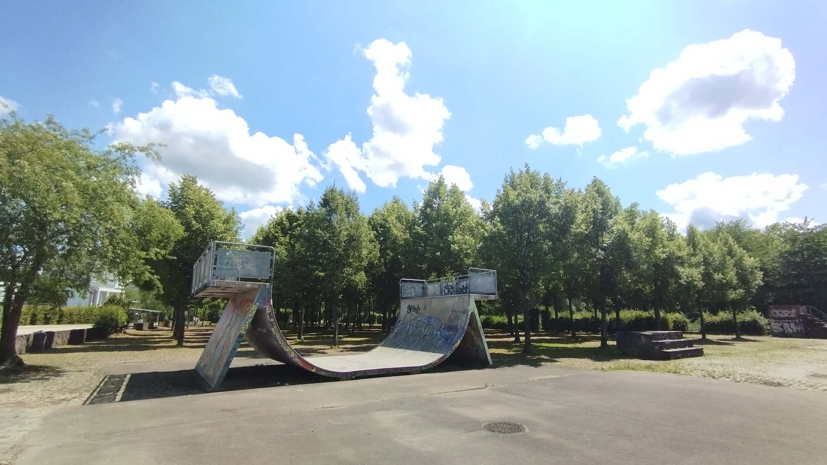 Burgerpark Hafeninsel skatepark